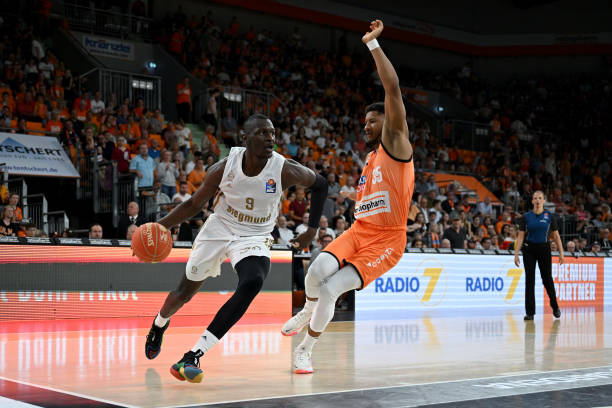 的广东宏远 的广东宏远